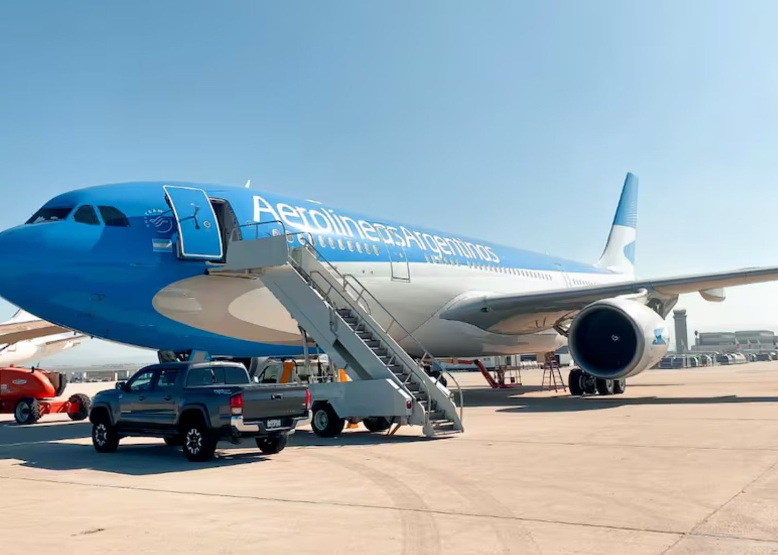 Aerolíneas Argentinas: tras la resistencia de los pilotos, las negociaciones entran en un cuarto intermedio hasta este martes